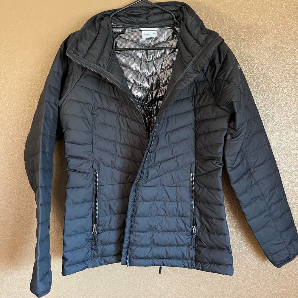 (MOVING SALE) Brand new Columbia puffer jacket